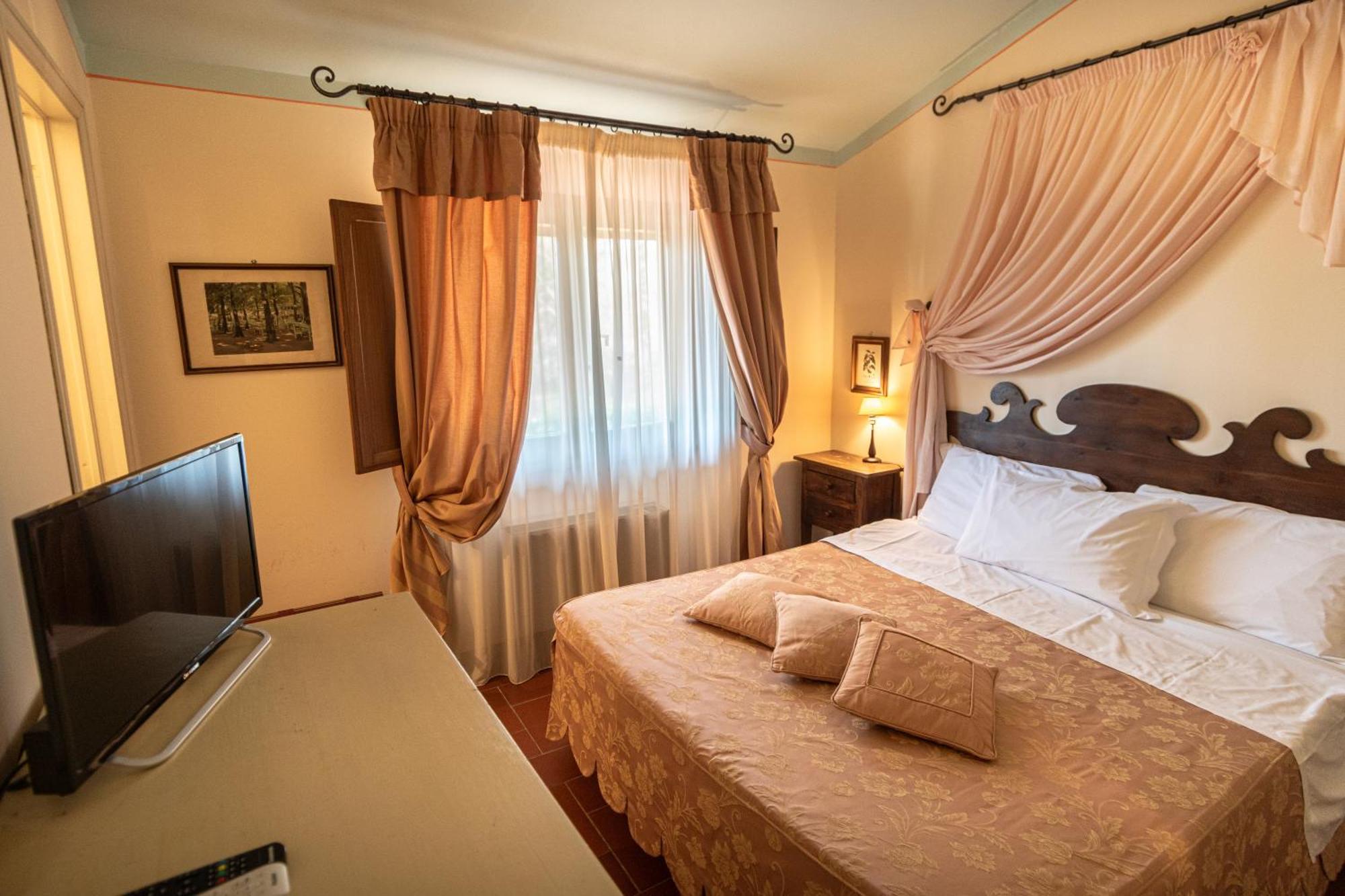 Resort E Spa San Crispino Assisi Buitenkant foto