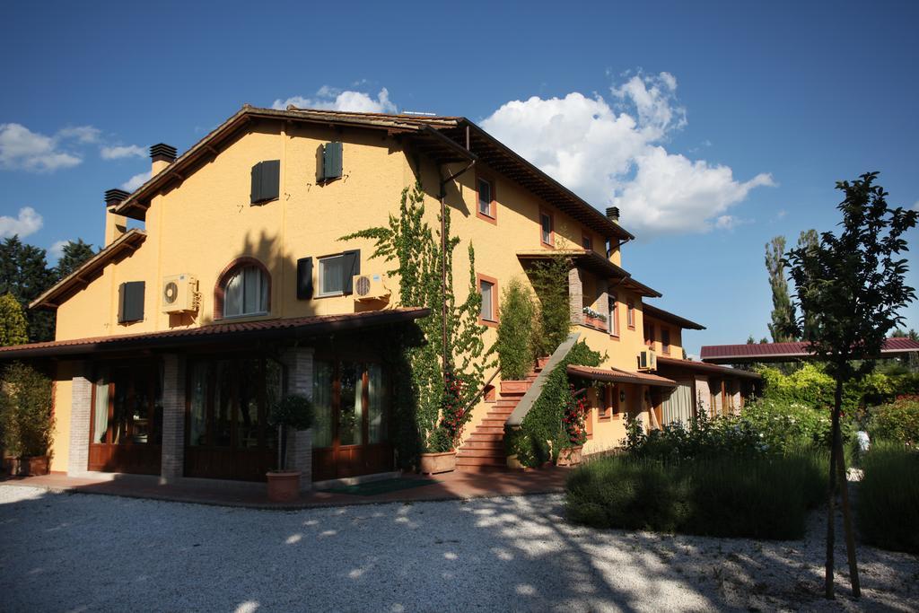 Resort E Spa San Crispino Assisi Buitenkant foto